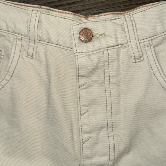We The Free Good Luck Mid-Rise Barrel Jeans - LIKE NEW - Picture 6 of 6